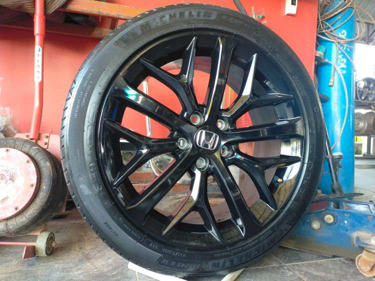 แม็กฮอนด้า ขอบ18 สีอบpowder coat พร้อมยางมิชลิน 235 45 18 ปี24 ใส่ new civic, accord ได้ทุกรุ่น รูปที่ 3