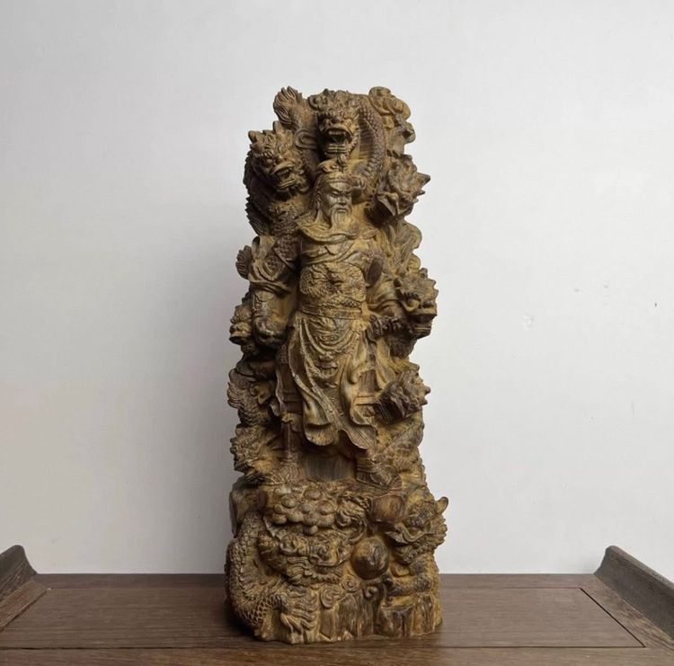 ☯️ไม้กฤษณาแกะสลักรูปมังกรเก้าตัว โอบล้อมกวนกง เครื่องประดับกวน