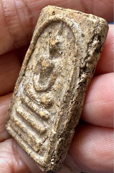 🙏พระสมเด็จพิมพ์ใหญ่ เนื้อก้นครก(พระหักซ่อมเดิม) มีคราบกรุ🙏 พระสมเด็จพิมพ์ใหญ่ บางขุนพรหม องค์ละ 1850 รูปที่ 4