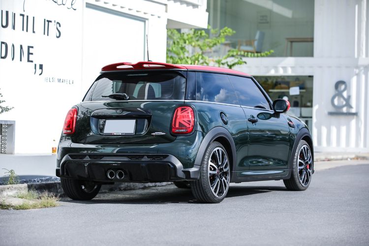 Mini COOPER 3 DOOR HATCH 2021 1.5 Sedan เบนซิน ไม่ติดแก๊ส เกียร์อัตโนมัติ เขียว รูปที่ 2