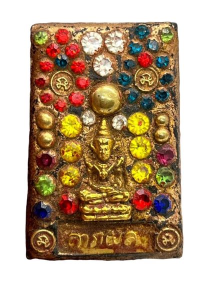 พระสมเด็จวังหน้าพิมพ์พิเศษประดับพลอย ลงรักปิดทอง ฝังตัวนะ หน้าหลัง  รูปที่ 3