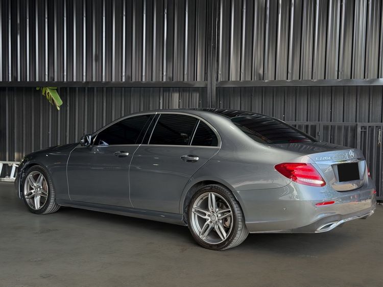 Mercedes-Benz E-Class 2024 E220 Sedan ดีเซล เกียร์อัตโนมัติ เทา รูปที่ 3