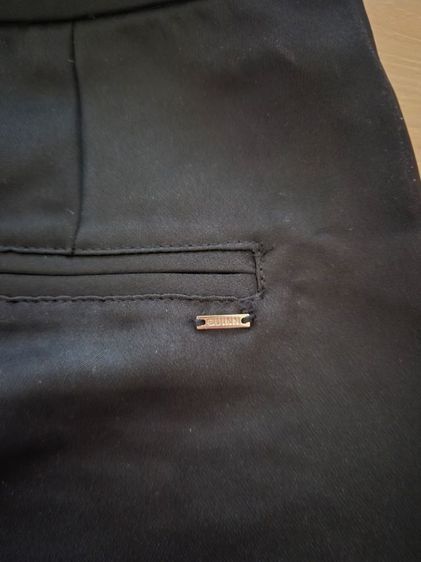 กางเกง Quinn size L สีดำ เนื้อผ้าดีมาก ราคาเต็ม 2,490 บาท รูปที่ 3