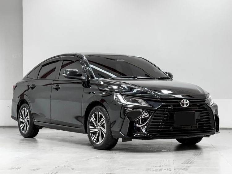 Toyota Yaris ATIV 2023 1.2 Smart Sedan เบนซิน เกียร์อัตโนมัติ ดำ รูปที่ 3