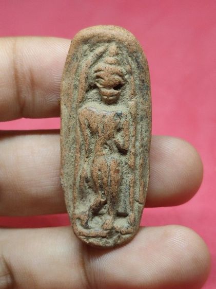 พระลีลาเนื้อดิน