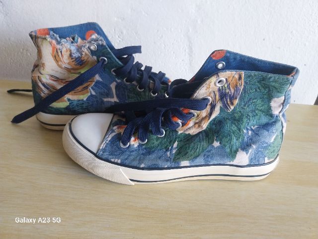 รองเท้าผ้าใบหุ้มข้อ ลายดอกไม้ Cath Kidston รูปที่ 5