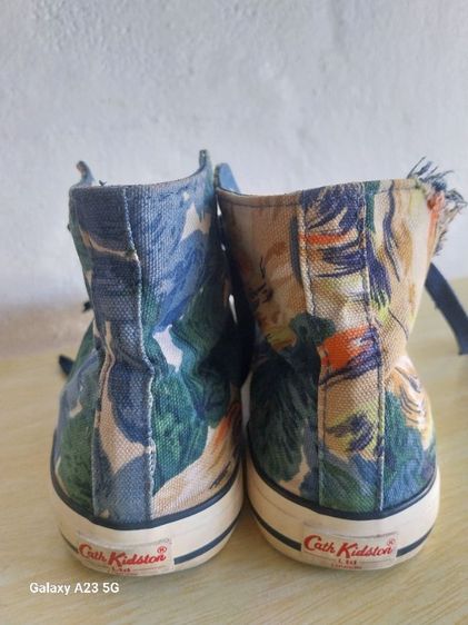 รองเท้าผ้าใบหุ้มข้อ ลายดอกไม้ Cath Kidston รูปที่ 8