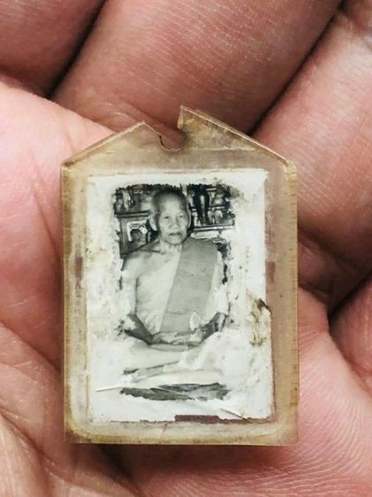 ล้อคเก็ตหลวงพ่ออนันต์ สุขกาโม วัดดอนมะเกลือ จ.สุพรรณบุรี รูปที่ 2