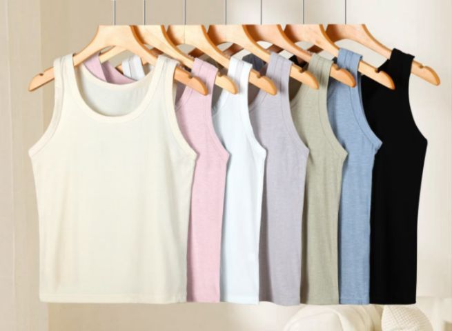 เสื้อกล้าม ฟรีไซส์ สีขาว สีดำ คอกลม คอเหลี่ยม ผ้านุ่มมาก