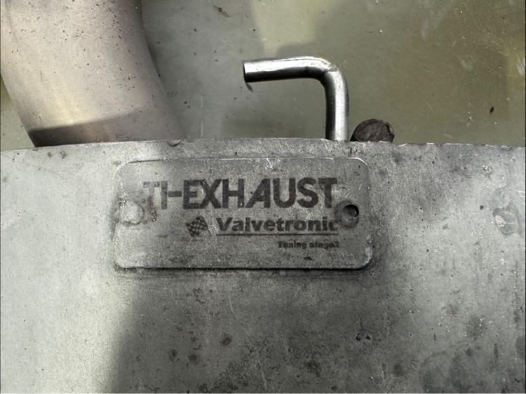 ชุดท่อไอเสียแต่งจากร้าน Type1 มือสอง สภาพดี ใส่ C43 Coupe รูปที่ 4