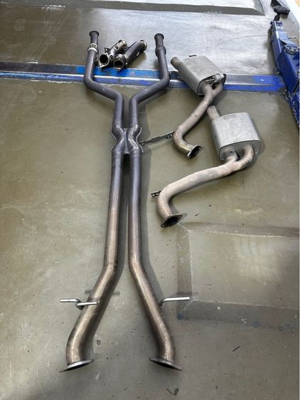 ชุดท่อไอเสียแต่งจากร้าน Type1 มือสอง สภาพดี ใส่ C43 Coupe