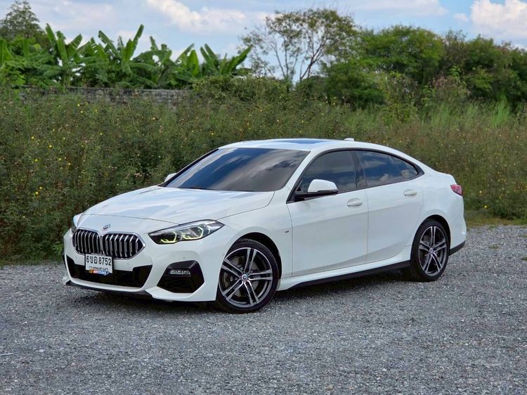 รถ BMW Series 2 220i สี ขาว