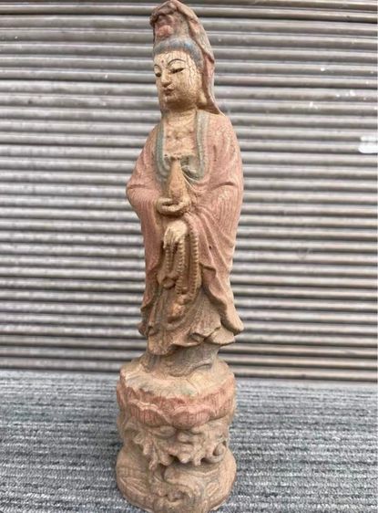 🕉️พระพุทธรูปไม้โบราณ“ไม้นันมูทาสี พระพุทธรูปเจ้าแม่กวนอิมประทับยืนโดดเด่น รูปที่ 3