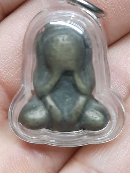 พระปิดตาเนื้อเก่า