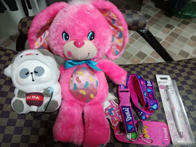 ของใช้สะสม น่ารัก มี 4 ชิ้น