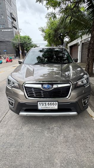 รถ Subaru Forester 2.0 i-S สี น้ำตาล