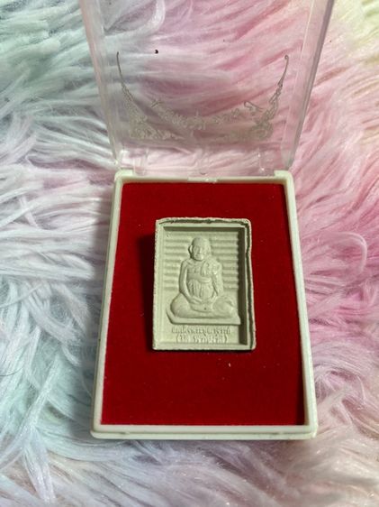 พระผงของขวัญ หลวงพ่อสด วัดปากน้ำ รุ่น 108 ปี หลังสมเด็จโต พ.ศ. 2535  กล่องเดิม  รูปที่ 2