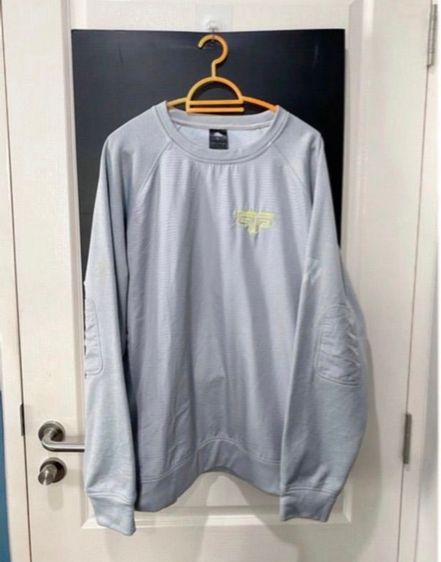 เสื้อสเว็ตเตอร์สีเทาอ่อน แบรนด์  addidas