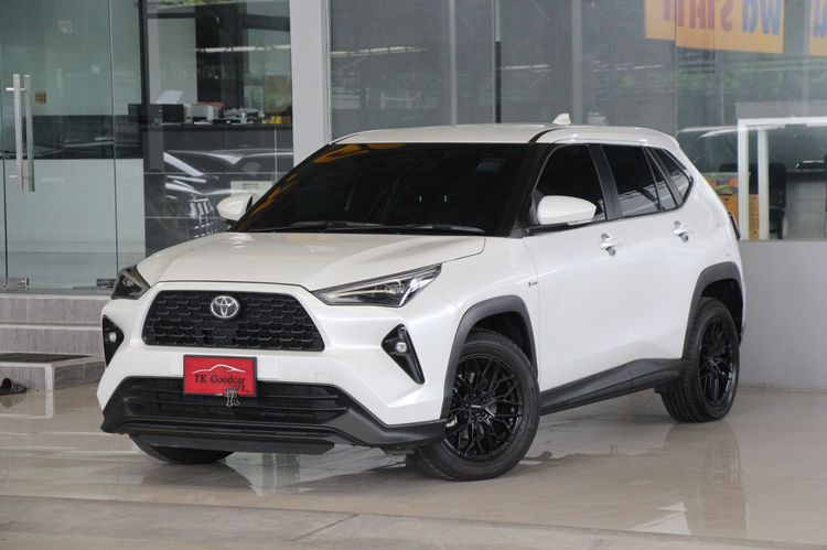 รถ Toyota Yaris Cross 1.5 HEV Smart สี ขาว