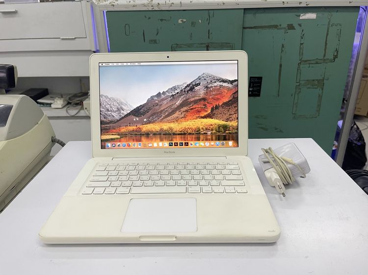 macbook white A1342 2010 สภาพใช้งานได้ดี ราคาถูกใจ
