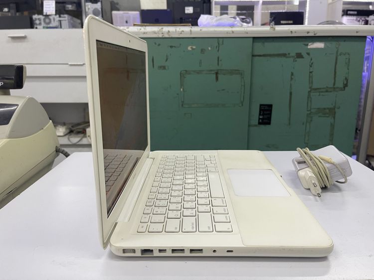 macbook white A1342 2010 สภาพใช้งานได้ดี ราคาถูกใจ รูปที่ 6