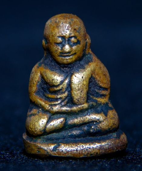 หลวงพ่อเงินพิมพ์ขี้ตา