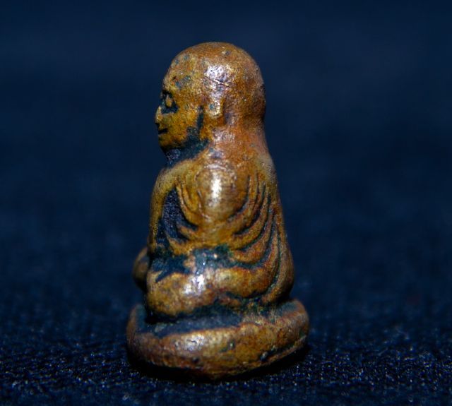 หลวงพ่อเงินพิมพ์ขี้ตา รูปที่ 4