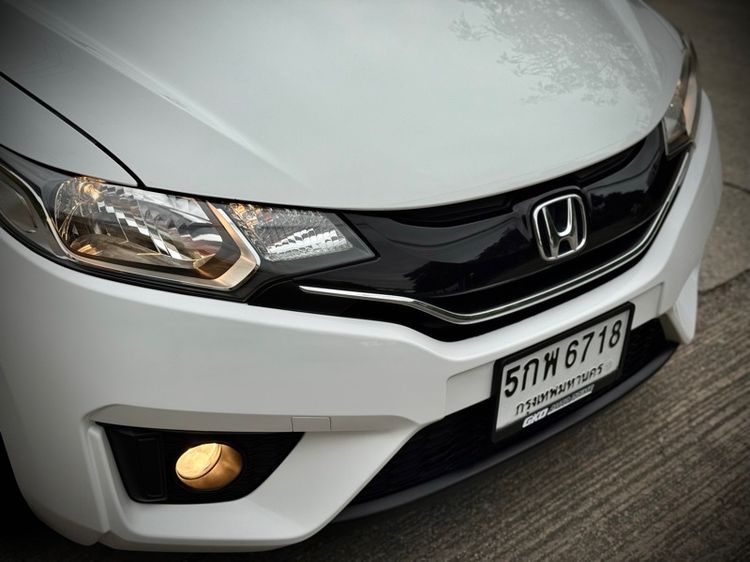Honda Jazz 2016 1.5 V Plus i-VTEC Sedan เบนซิน ไม่ติดแก๊ส เกียร์อัตโนมัติ ขาว รูปที่ 3