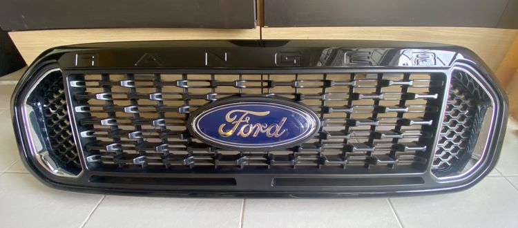 กระจังหน้า Ford Ranger XLT