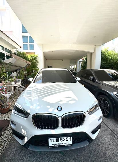 รถ BMW X1 1.5 sDrive18i xLine สี ขาว