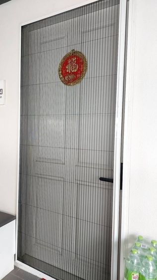 ประตูมุ้งจีบ มือสอง ตามสภาพ ใช้งานได้ ปกติ มารับสินค้าเอง  ถ.พุทธมลฑลสาย1