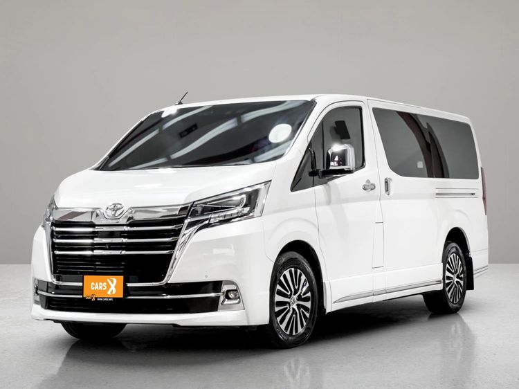 รถ Toyota Majesty 2.8 Grand สี ขาว