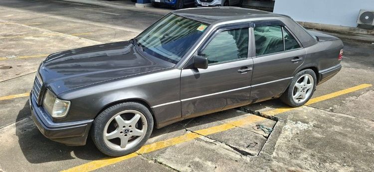 Mercedes-Benz E-Class 1998 E200 Sedan เบนซิน LPG เกียร์อัตโนมัติ เทา รูปที่ 2