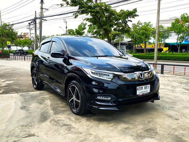 Honda HR-V 2019 1.8 RS Utility-car เบนซิน ไม่ติดแก๊ส เกียร์อัตโนมัติ ดำ รูปที่ 3