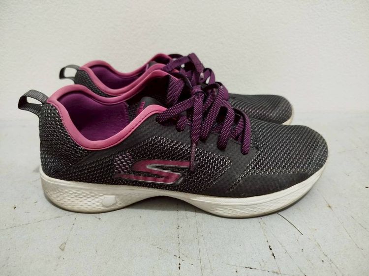 รองเท้า Sketchers Go Walk 4.0 GOGA MAX สี ดำ-ม่วง. รูปที่ 2
