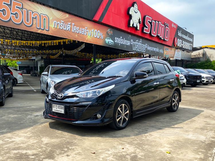รถ Toyota Yaris 1.2 G Plus สี ดำ