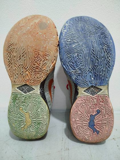 รองเท้าบาส Lebron 20 สี Light Silver Orange Hyper Royal Blue Yellow. รูปที่ 6