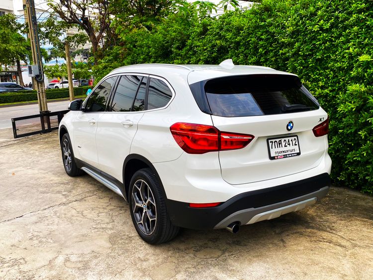 BMW X1 2018 2.0 sDrive18i xLine Utility-car เบนซิน ไม่ติดแก๊ส เกียร์อัตโนมัติ ขาว รูปที่ 4