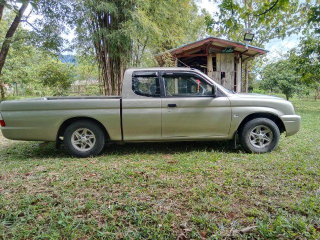 Mitsubishi L200-Strada 2001 รุ่นย่อยอื่นๆ Pickup ดีเซล ไม่ติดแก๊ส เกียร์ธรรมดา บรอนซ์ทอง รูปที่ 3