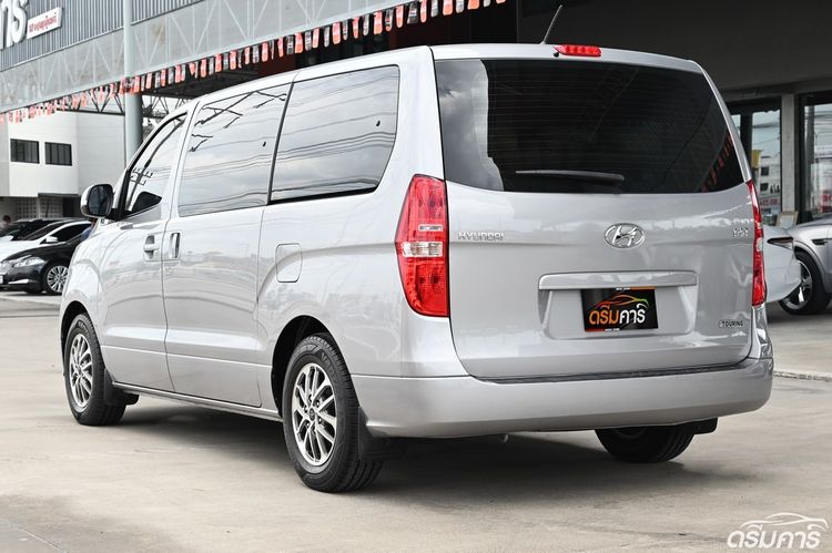 Hyundai H-1  2019 2.5 Maesto Touring Van ดีเซล ไม่ติดแก๊ส เกียร์อัตโนมัติ บรอนซ์เงิน รูปที่ 3