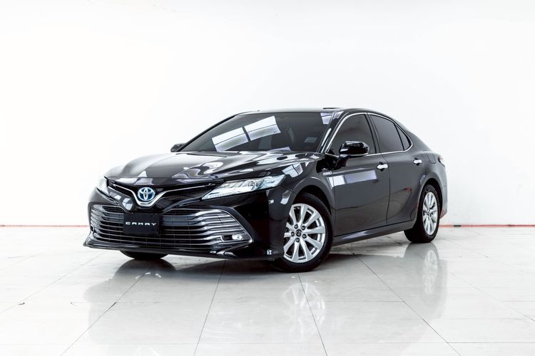 รถ Toyota Camry 2.5 Hybrid สี ดำ