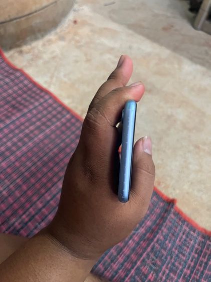 iPhone XR รูปที่ 2