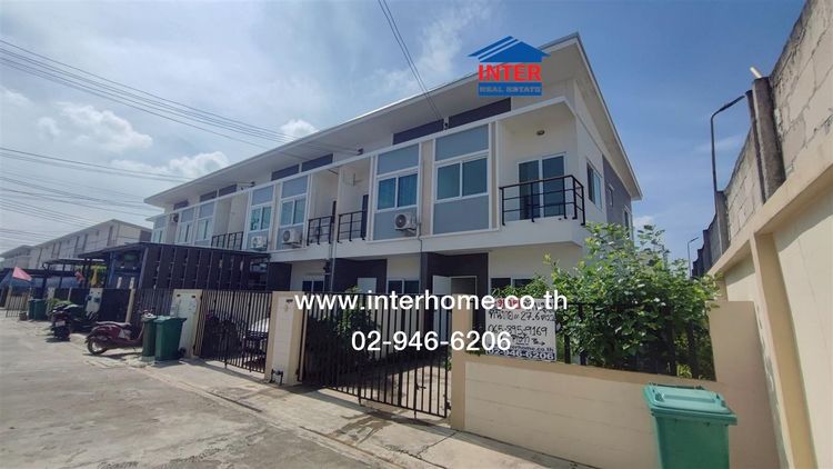 ทาวน์โฮม 2 ชั้น 27.6 ตร.ว. หมู่บ้านวิลเลจแอทพาร์ค ราชพฤกษ์-กาญจนาภิเษก ซอยวัดท่าเกวียน ถนนราชพฤกษ์ ถนนกาญจนาภิเษก ถนน346 ลาดหลุมแก้ว ปทุมธาน
