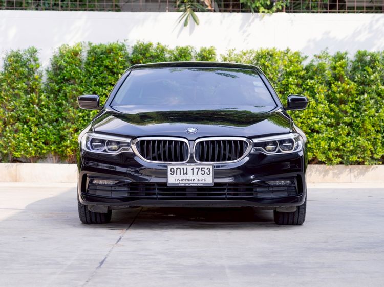 BMW Series 5 2020 530e Sedan ปลั๊กอินไฮบริด (PHEV) ไม่ติดแก๊ส เกียร์อัตโนมัติ ดำ รูปที่ 2