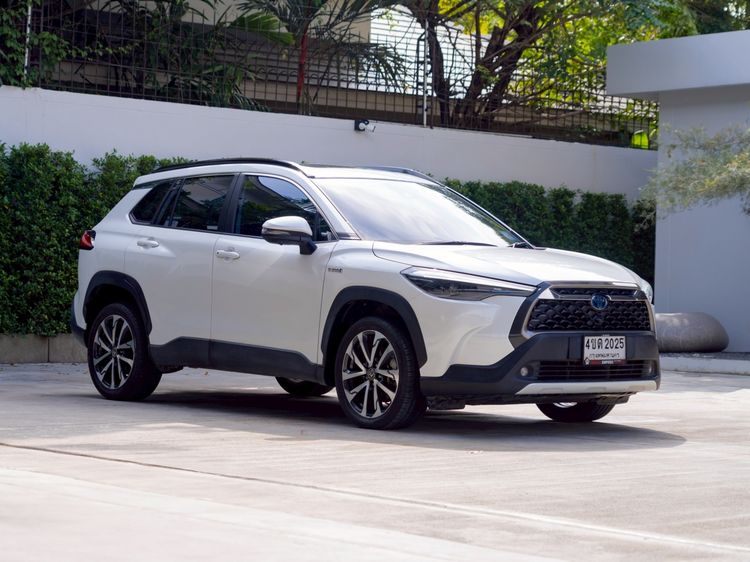 รถ Toyota Corolla Cross 1.8 Hybrid Premium สี ขาว