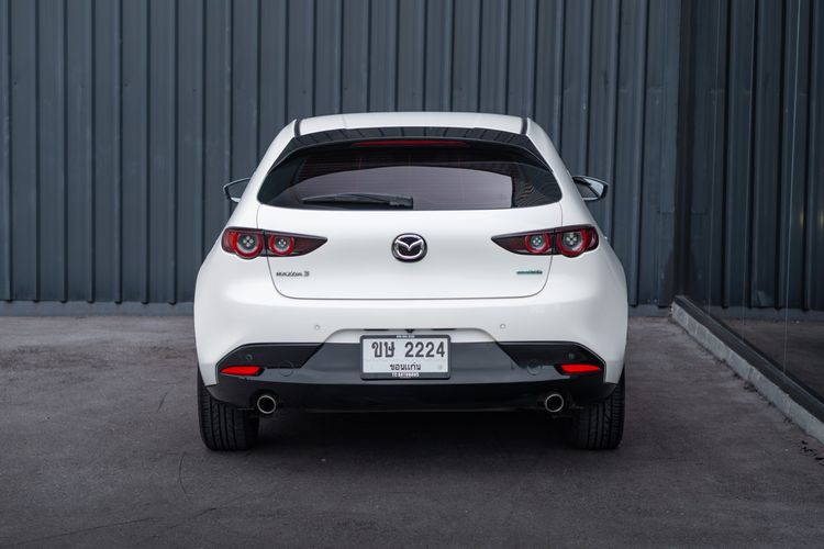 Mazda Mazda3 2022 2.0 SP Sports 100th Anniversary Edition Sedan เบนซิน ไม่ติดแก๊ส เกียร์อัตโนมัติ ขาว รูปที่ 3