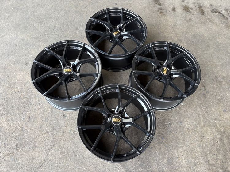 ล้อแม็กขอบ17 ก้านY 4รู100 กว้าง8 ออฟ35 สีดำ (ล้อทำสีมาใหม่เพื่อความสวยงาม) ไม่มีซ่อม รูปที่ 3