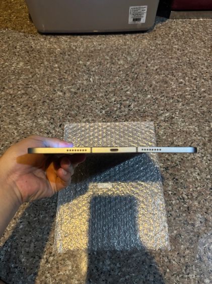 ขายiPadPro11นิ้วM2สีSpace Gray 256กิ๊กWifi Celluer ใส่ซิมได้ไร้รอยตกสูนTrueจอไม่เหลืองไม่มีจุดไม่มีเส้นหายากมากๆใช้งานดีถูกมากก รูปที่ 4