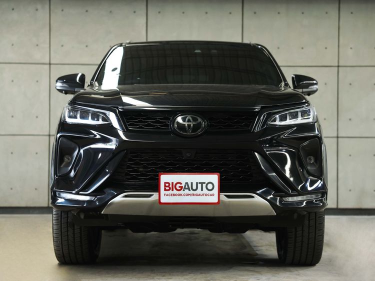 Toyota Fortuner 2022 2.4 Legender Utility-car ดีเซล ไม่ติดแก๊ส เกียร์อัตโนมัติ ดำ รูปที่ 4