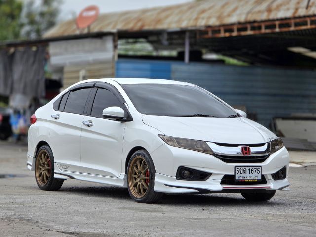 Honda City 2015 1.5 V i-VTEC Sedan เบนซิน ไม่ติดแก๊ส เกียร์อัตโนมัติ ขาว รูปที่ 2